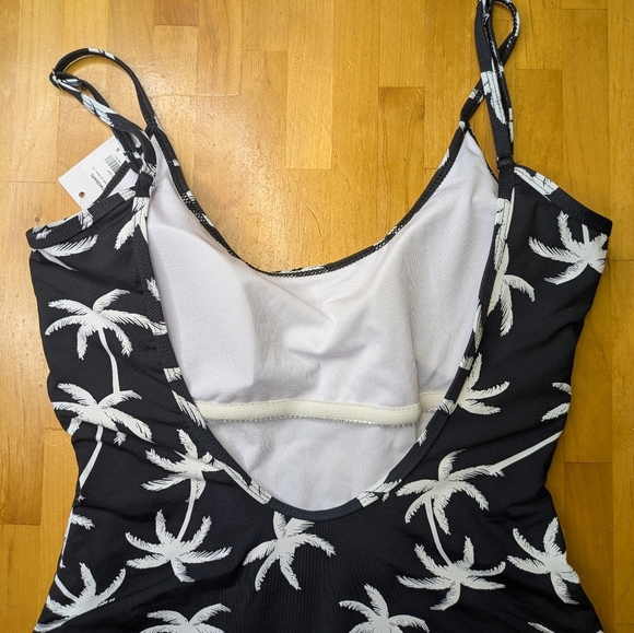 2/$25-Palm Tree Open Back One-piece Swimsuit NWT By TAG - Picture 9 of 11